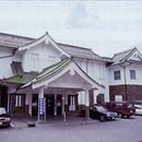 諏訪市美術館